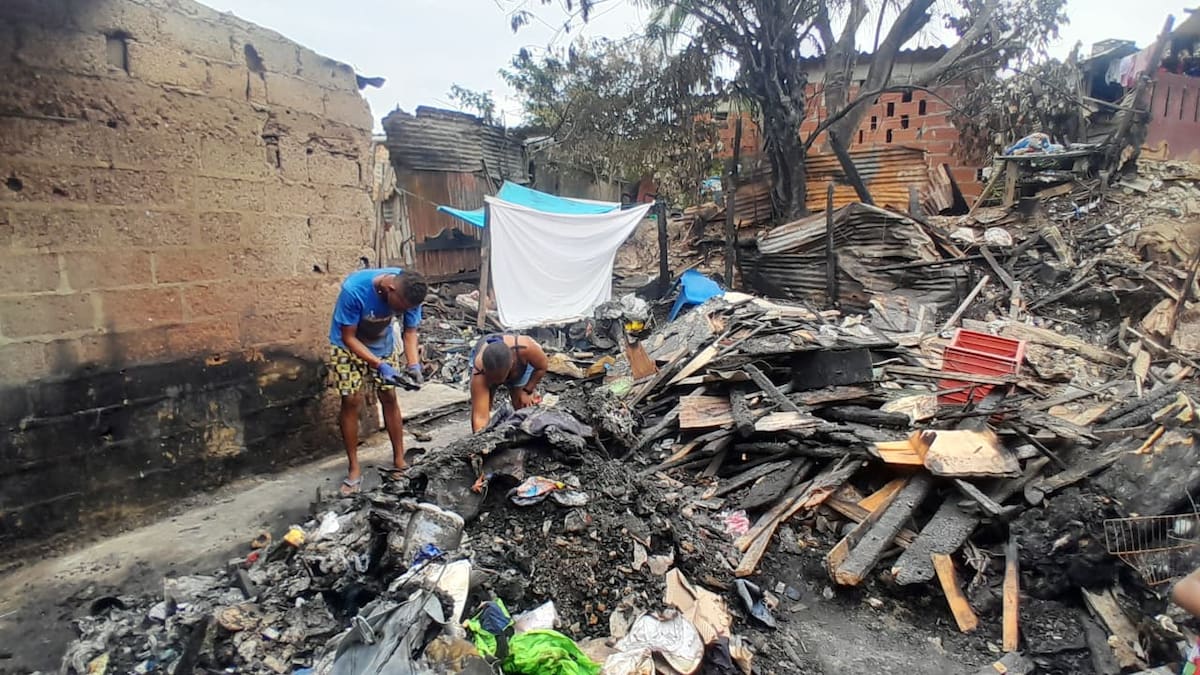 Incendio en Loma Fresca.