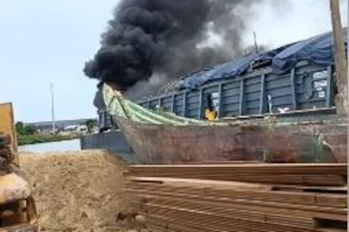 Video: fuerte explosión e incendio en un barco deja víctimas en Pasacaballos