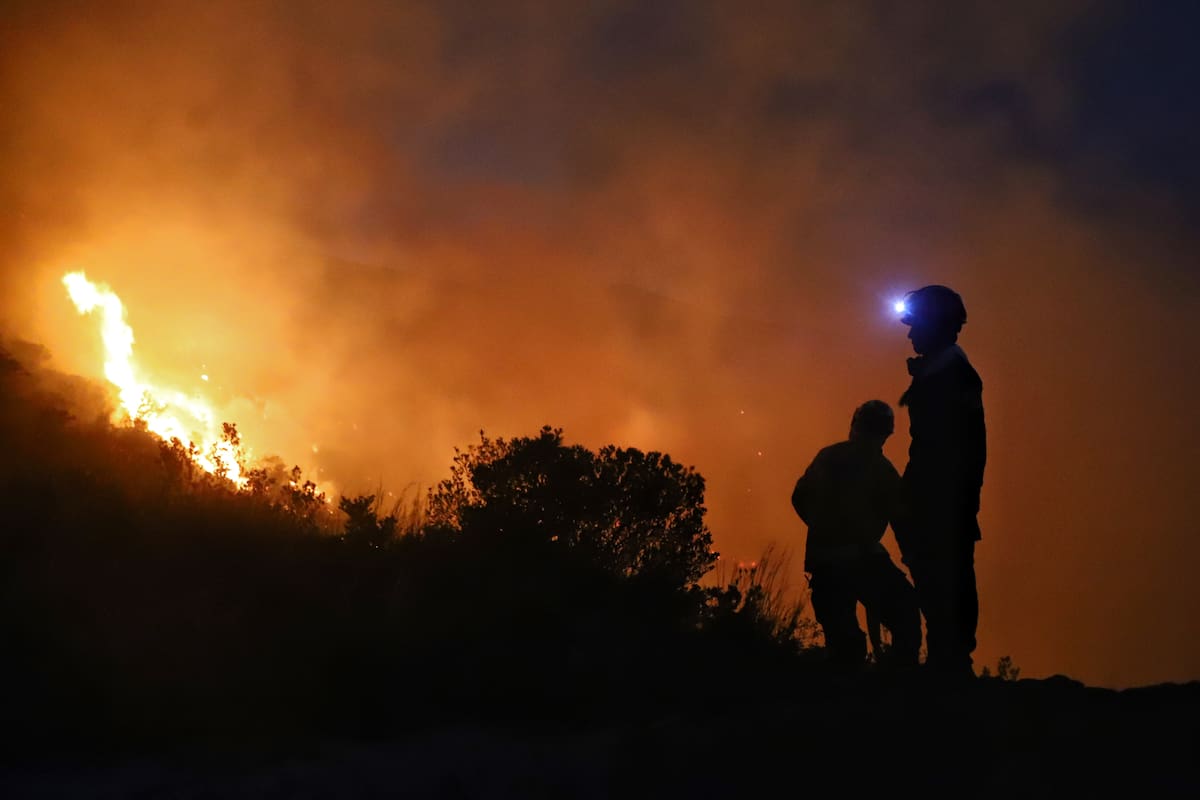 Incendio forestal pone en riesgo el bosque nativo de Santander. // Foto: Colprensa - Lina Gasca.