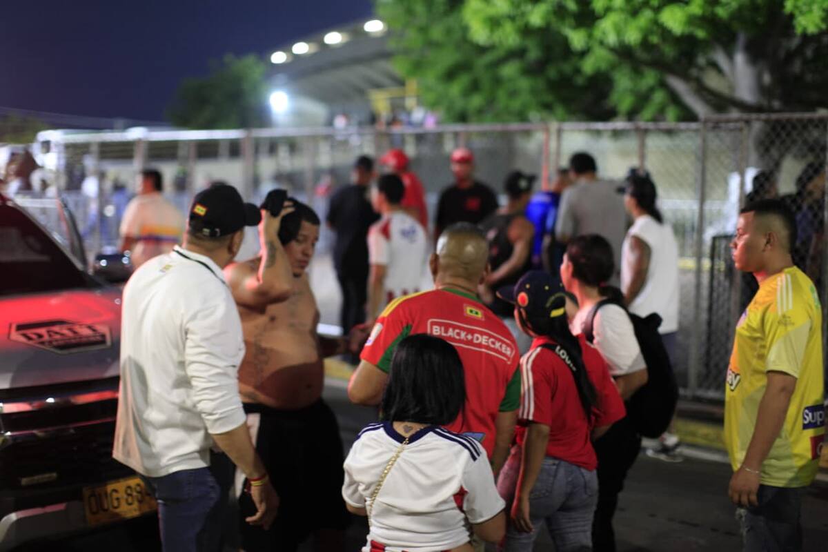 Incidente en la previa: supuestos barristas del Real Cartagena atacan a seguidores del Junior