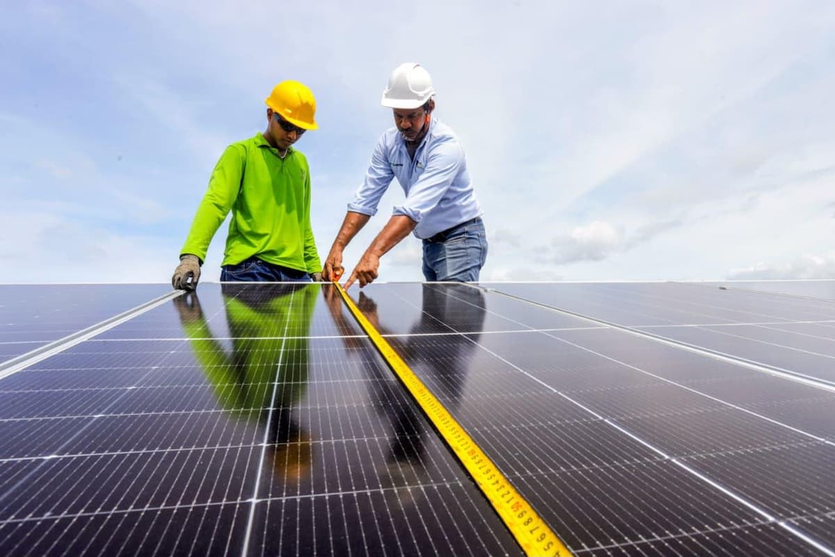 Cartagena hará historia: INEM tendrá la primera planta escolar de ensamblaje de paneles solares de Latam