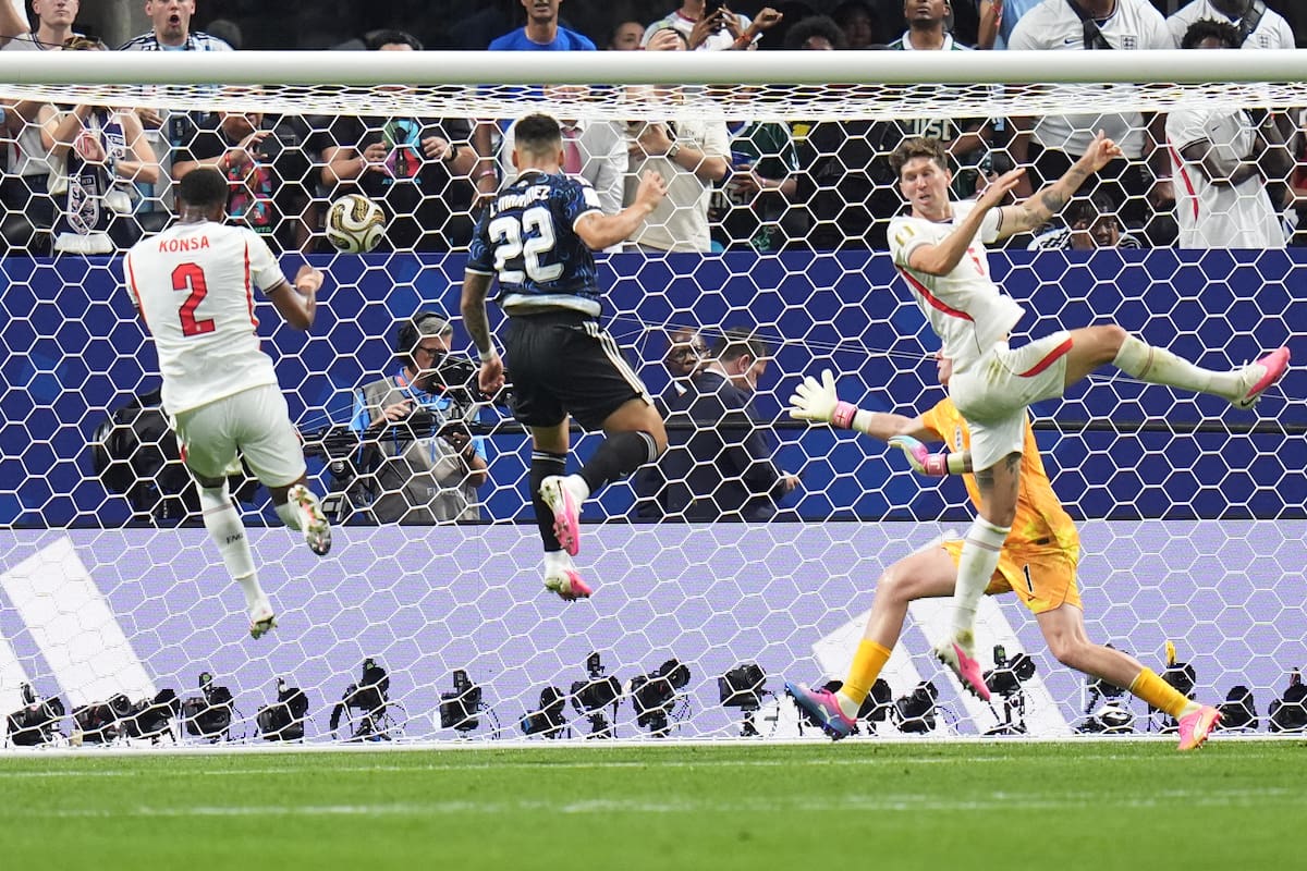 El argentino Lautaro Martínez (22) convirtió el tanto de la remontada contra Inglaterra en las semifinales del Mundial. //Foto, AP: Jeff Roberson