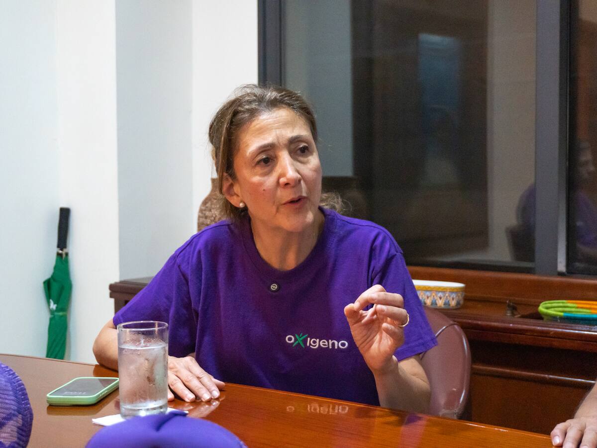 Ingrid Betancourt planteó en exclusiva una estrategia de convergencia en una eventual segunda vuelta presidencial, para evitar que “los extremos” dominen la elección. // Foto: Diego Fierro.
