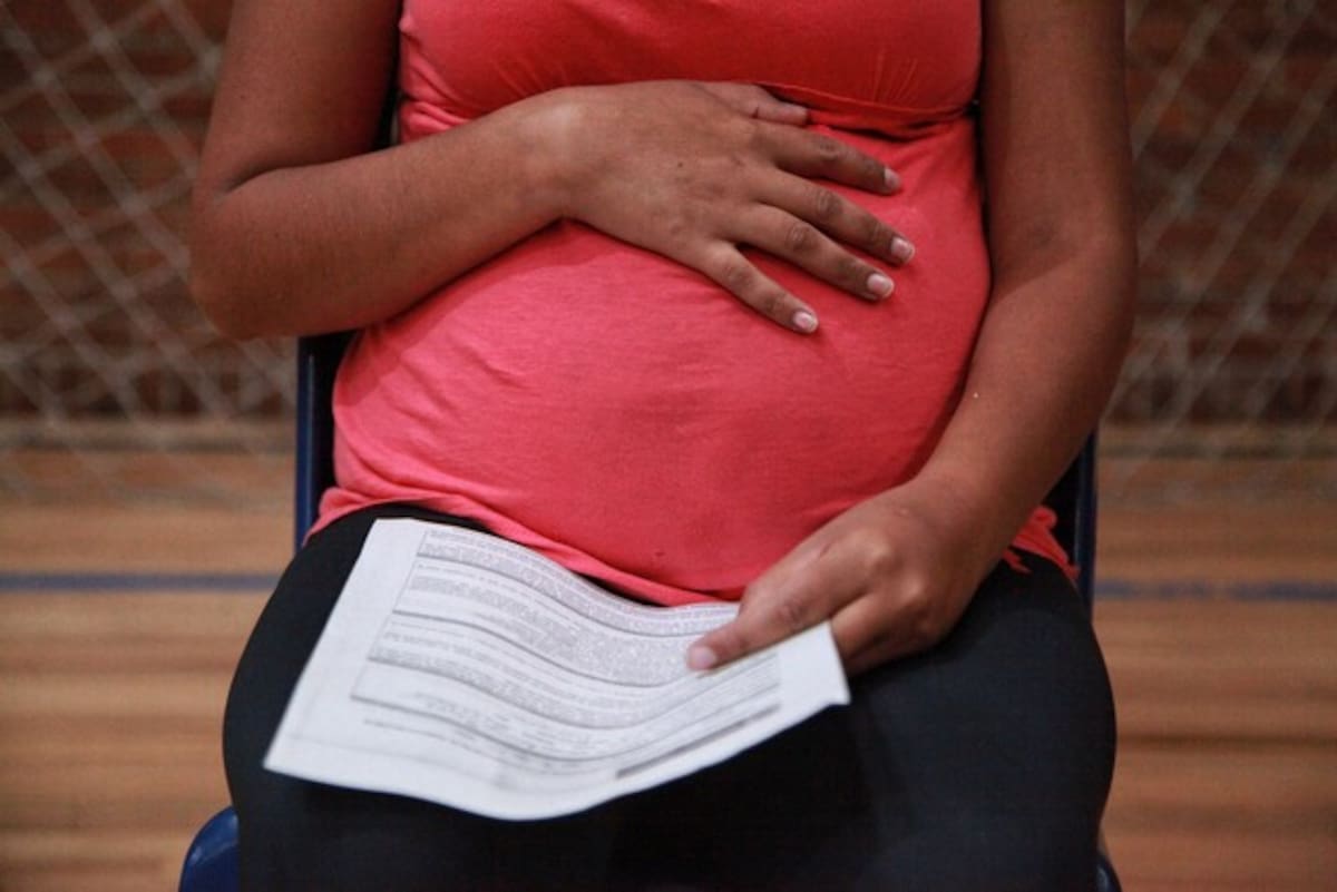 Inicia en bogotá jornadas de vacunación contra el covid-19 para madres gestantes. (Colprensa - Camila Díaz)
