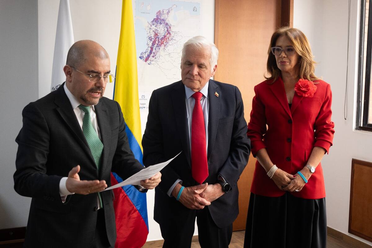 Miguel Uribe Londoño oficializó su candidatura a la Presidencia