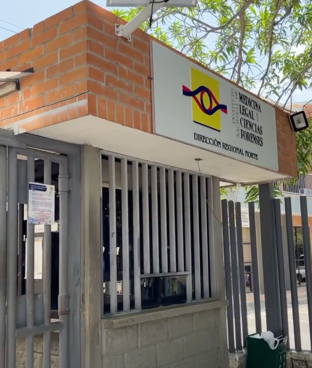 El cuerpo deMaría de los Reyes fue llevado a las dependencias del Instituto de Medicina Legal y Ciencias Forenses.//Archivo.