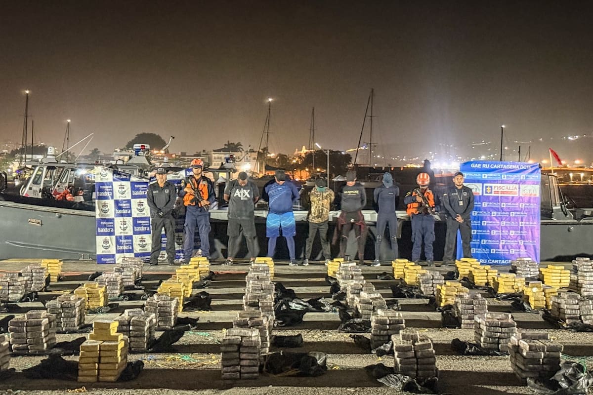 Armada incautó más de tres toneladas de droga frente a Cartagena: cinco capturados