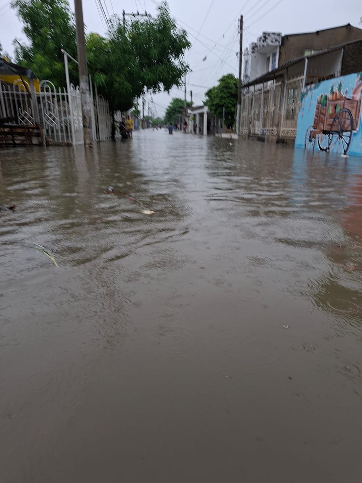 La calle Colombia, en Olaya Herrera, sufrió los estragos de las inundaciones por las fuertes lluvias. // Foto: Cortesía - Nicolás Acuña.