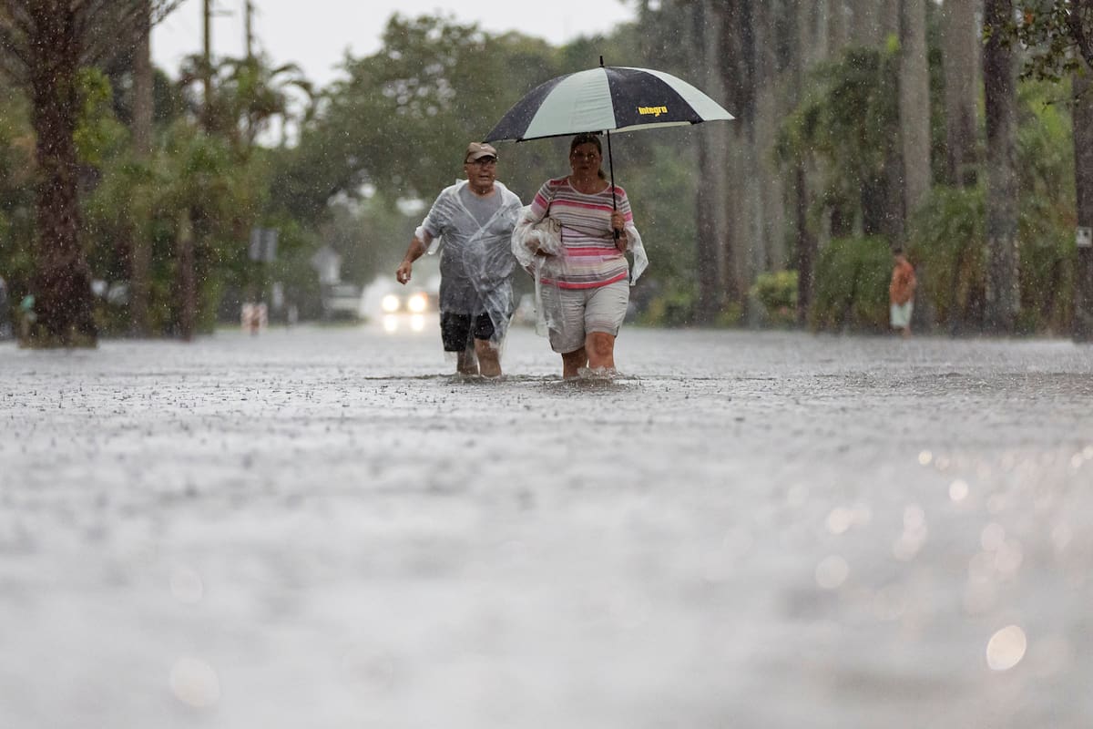 Video: así son las lluvias que han causado fuertes inundaciones en Florida