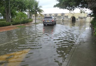 En fotos: Inundaciones en Manga por subida de la marea, residentes piden soluciones