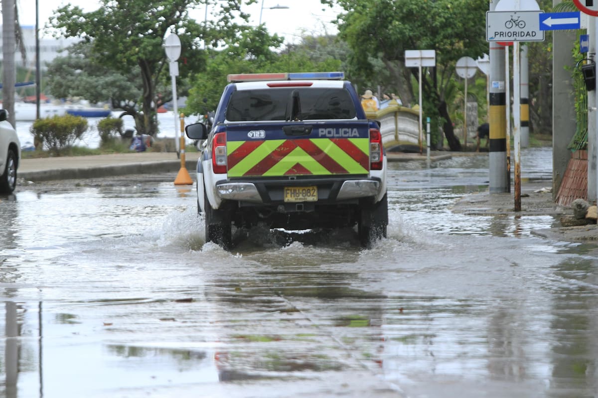 Inundaciones en Manga por subida de la marea. // Julio Castaño
