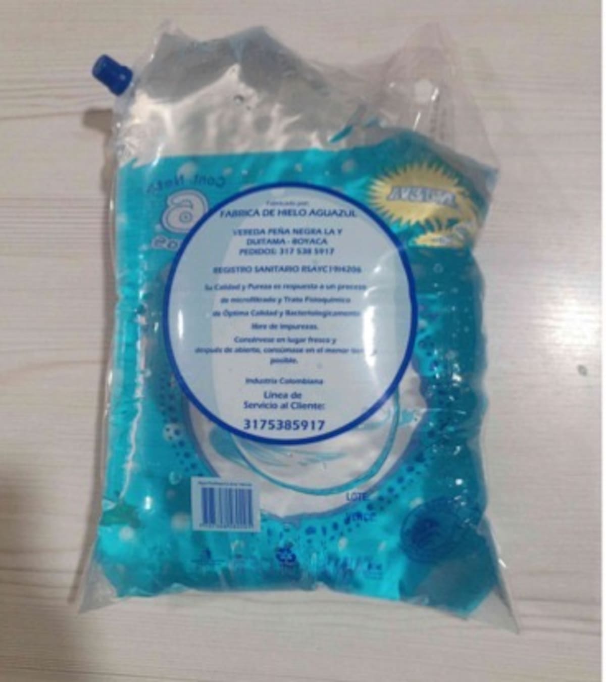 Invima lanza alerta sanitaria por marca de agua potable vencida en Colombia. // cortesía Invima