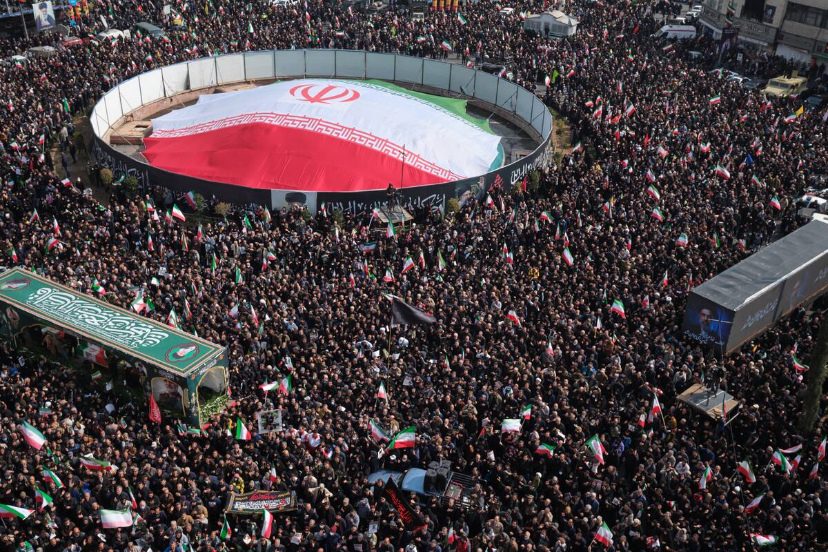 Irán despide a sus mandos militares en medio de protestas contra EE. UU. e Israel