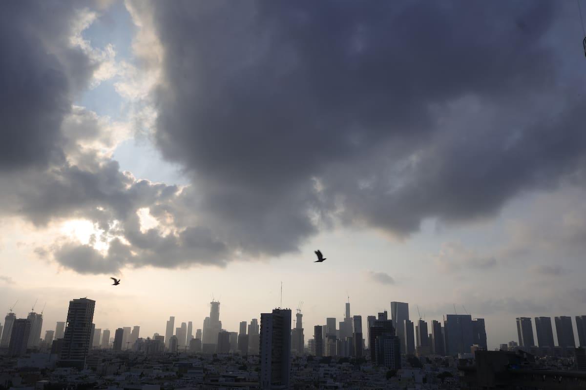 Israel e Irán rompen tregua tras anuncio de alto al fuego de Trump