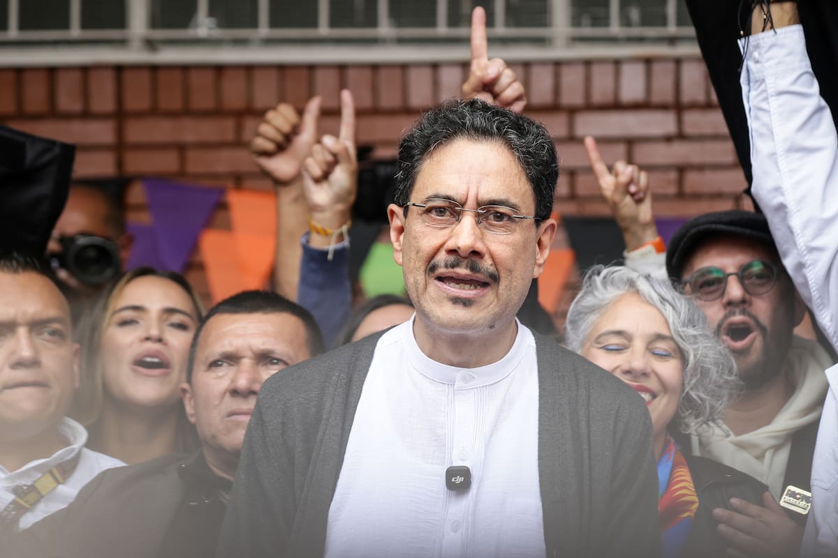 De cara a la segunda vuelta presidencial, Cepeda envió contundente mensaje al centro