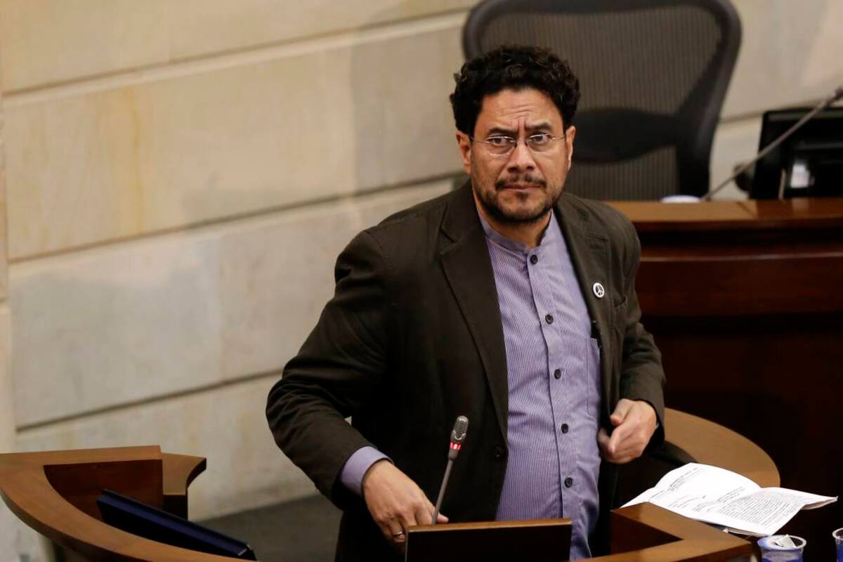 Iván Cepeda arremetió contra investigación del CNE a campaña de Gustavo Petro
