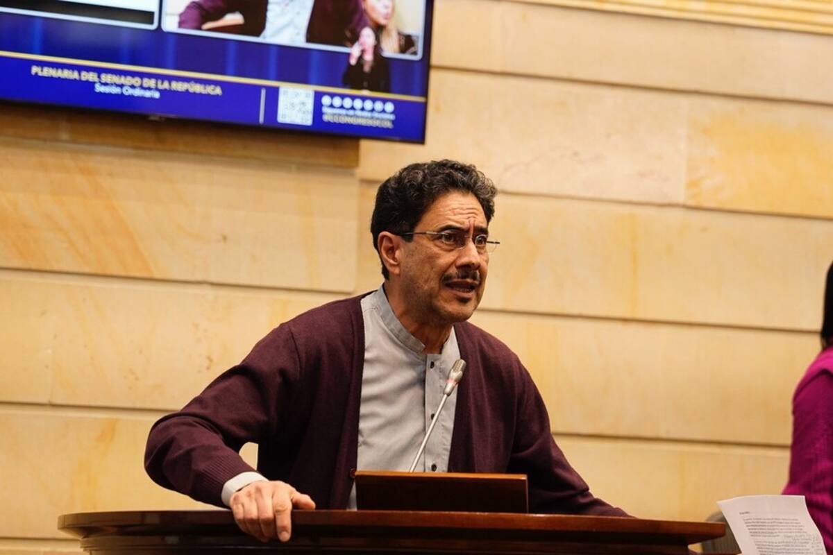 Detalles de la ponencia del CNE que permitiría a Iván Cepeda participar en la consulta