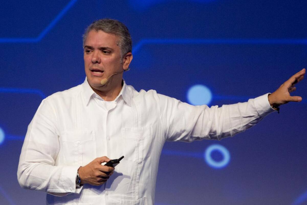 Iván Duque, hospitalizado de emergencia en la Fundación Santa Fe