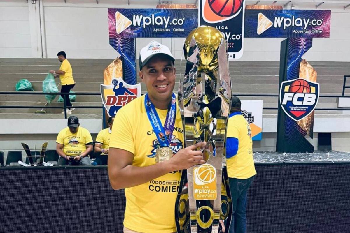 Orgullo cartagenero: Iván García es el coach de Colombia en Gira por China
