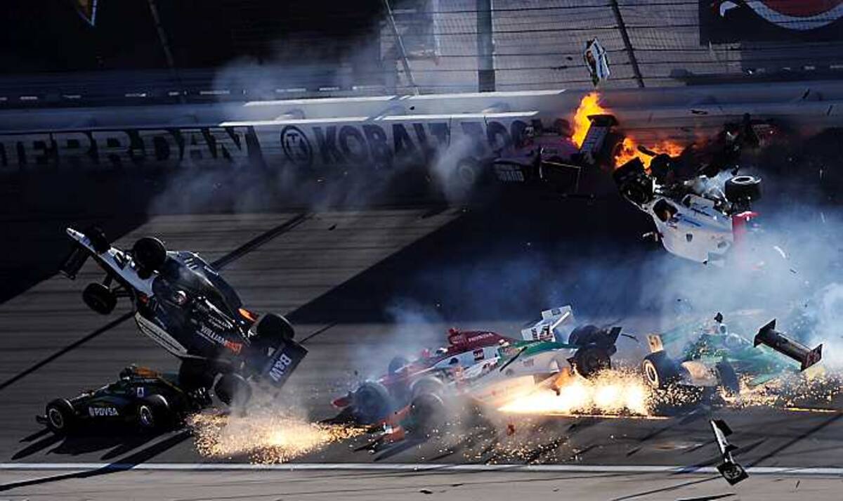 Dan Wheldon falleció este domingo en Las Vegas, estrellándose contra una cerca durante la 13ra vuelta de la última carrera de la temporada de la IndyCar. AFP ROBERT LABERGE