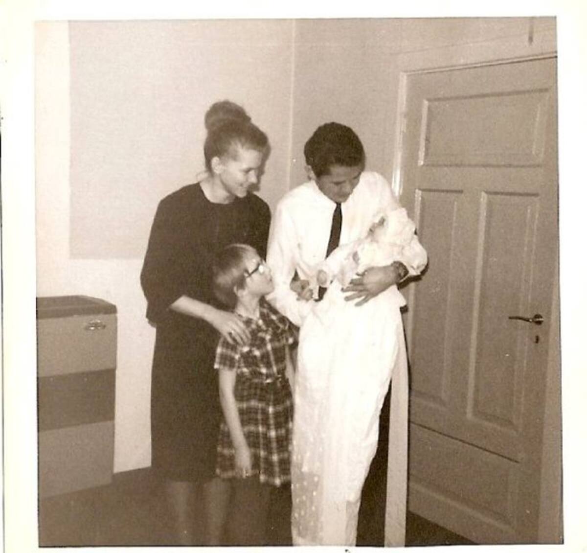Jaqueline con su padre Gustavo González-Rubio Espinoza en 1965. EL UNIVERSAL