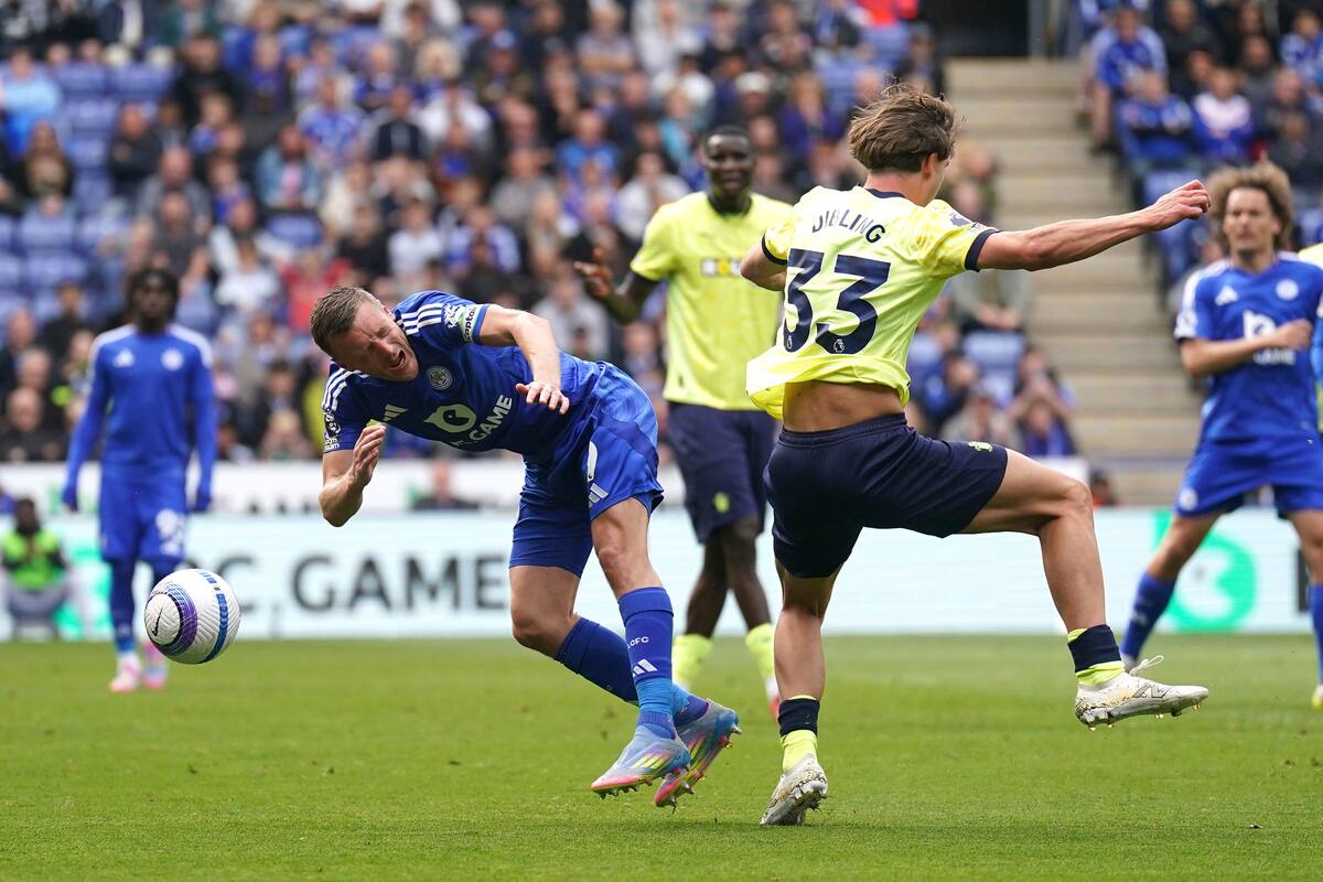 Leicester derrotó a Southampton, sin embargo, ambos equipos ya descendieron en la Premier League. //AP