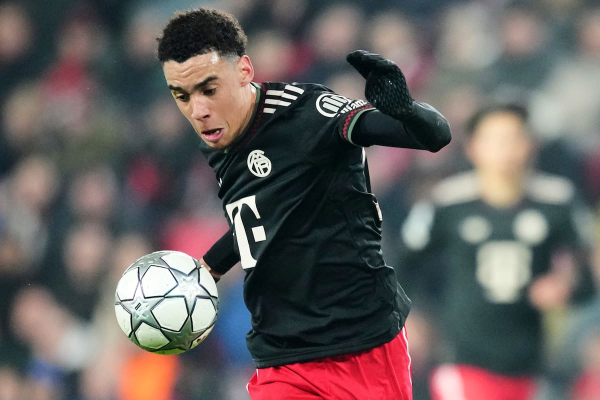 Jamal Musiala anotó un gol para Bayern Múnich en el partido ante PSV. //Foto, AP: Peter Dejong