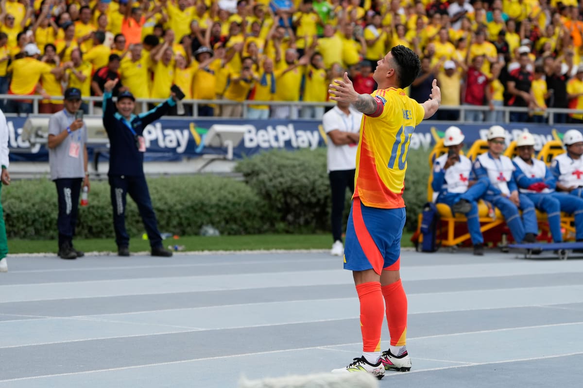 James Rodríguez fue el gran protagonista del partido en Barranquilla. //AP