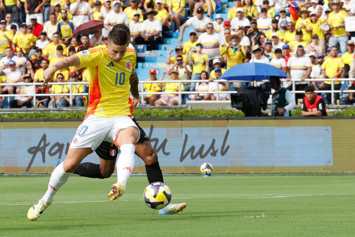 James Rodríguez tuvo chances en el primer tiempo para poner a Colombia en ventaja. //EFE: Mauricio Dueñas Castañeda