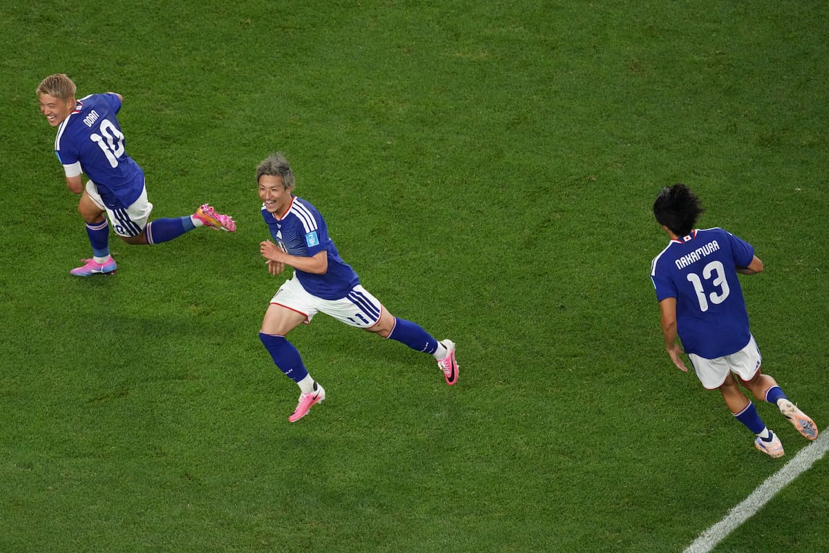 El japonés Daizen Maeda (c) había puesto en ventaja a su país ante Suecia en el Mundial. //Foto, EFE: Kenneth Fernández