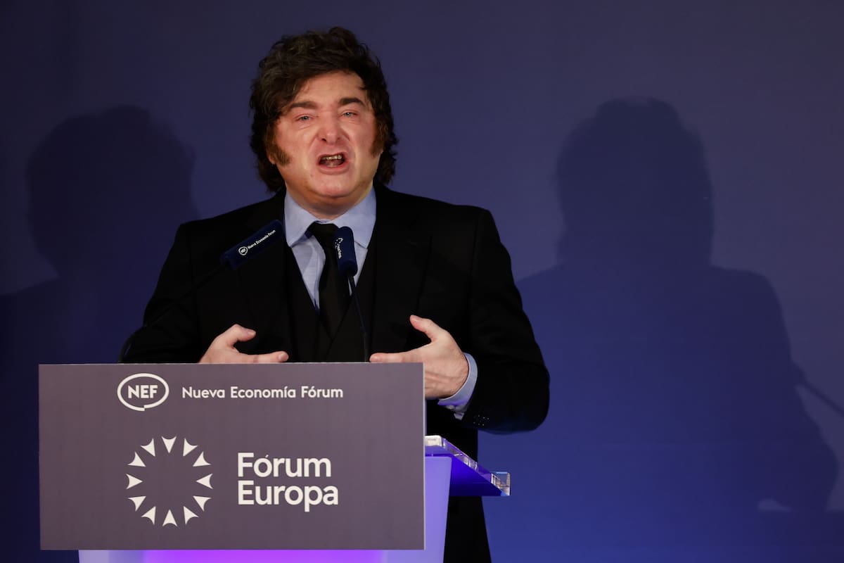 Javier Milei llama “dictador” a Pedro Sánchez en su visita a España