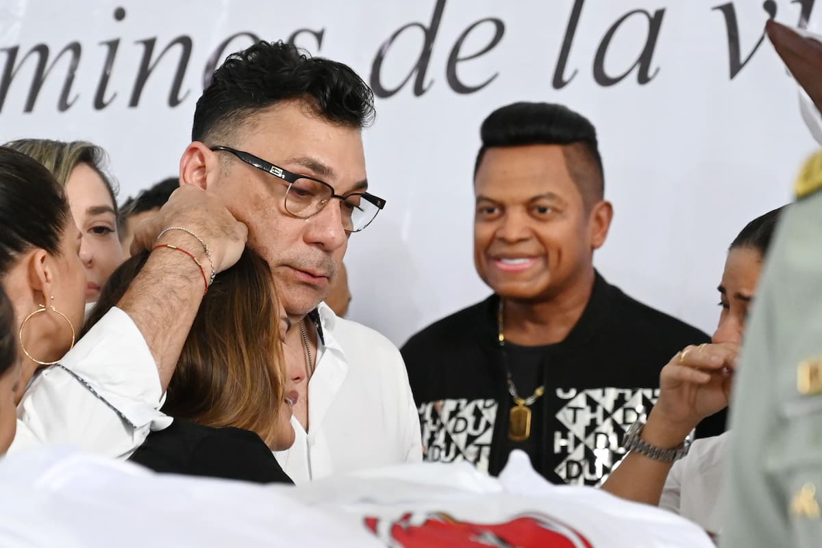 Fotos: Artistas del vallenato acompañan la velación de Omar Geles