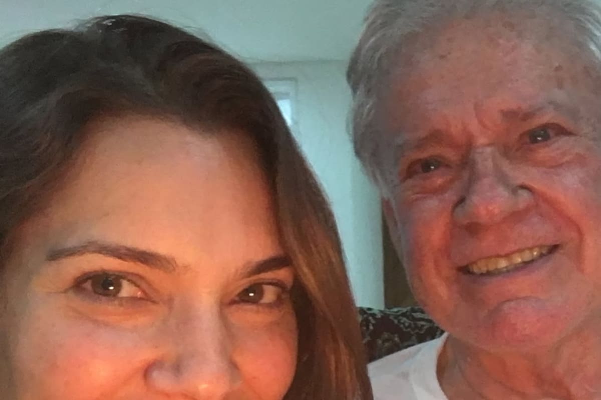 “No más dolor”: Jessica de la Peña anunció la muerte de su padre, esto se sabe