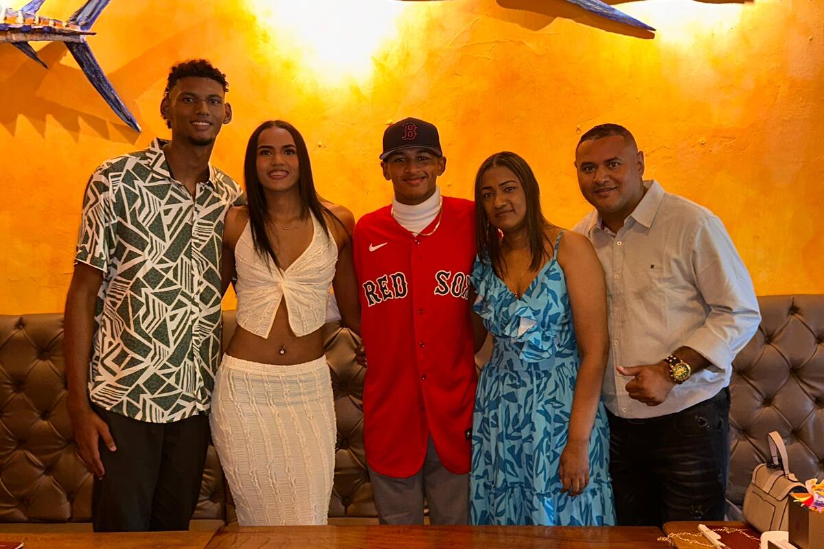 El primo de Roger Martínez que firmó con las Medias Rojas de Boston