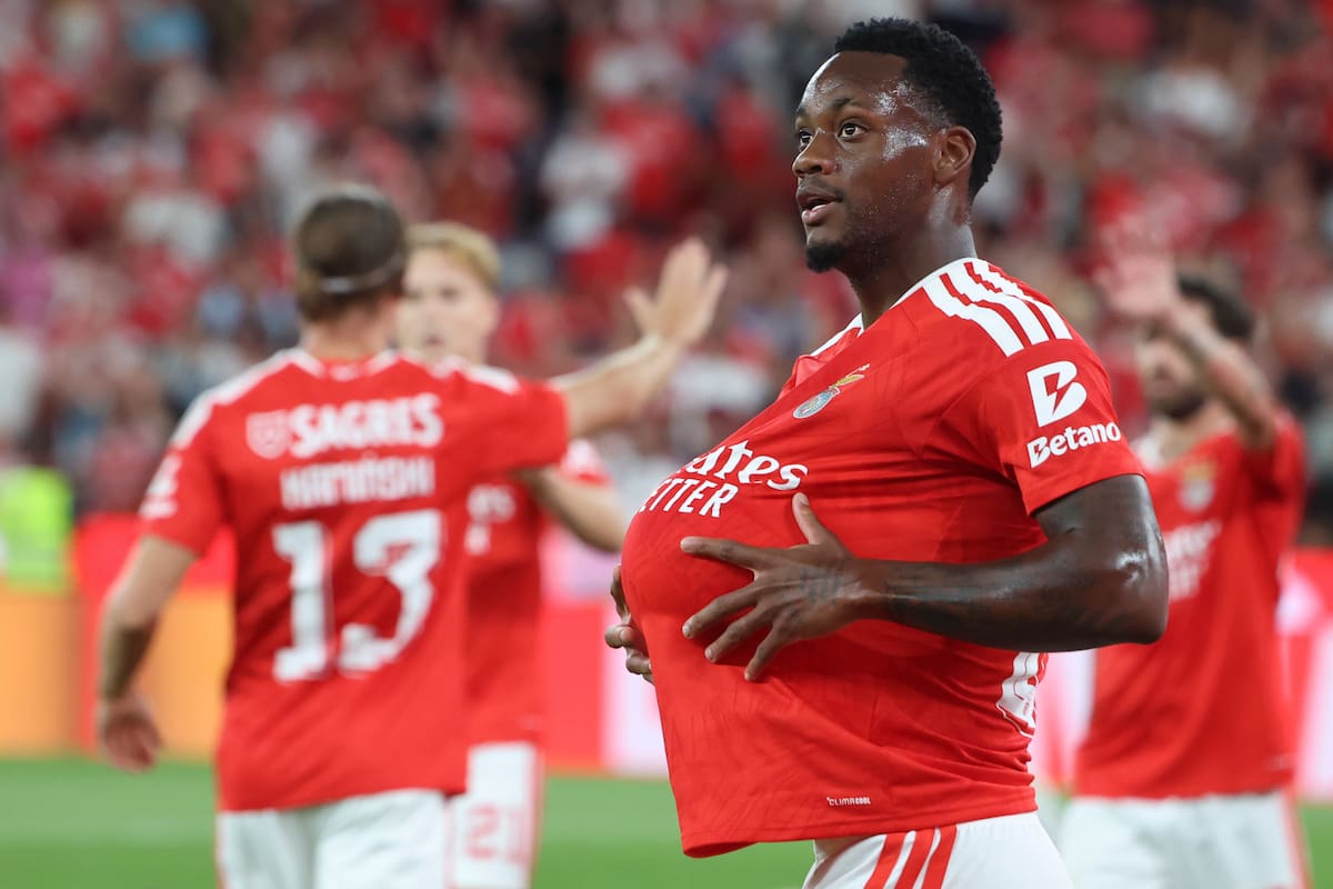 Video: Jhon Durán reapareció con gol para Benfica en la Europa League