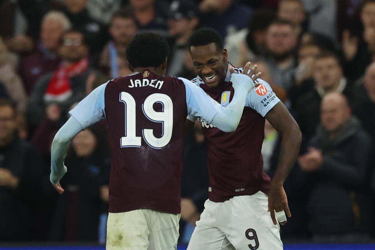 Con un golazo de Jhon Durán, Aston Villa venció al poderoso Bayern Múnich