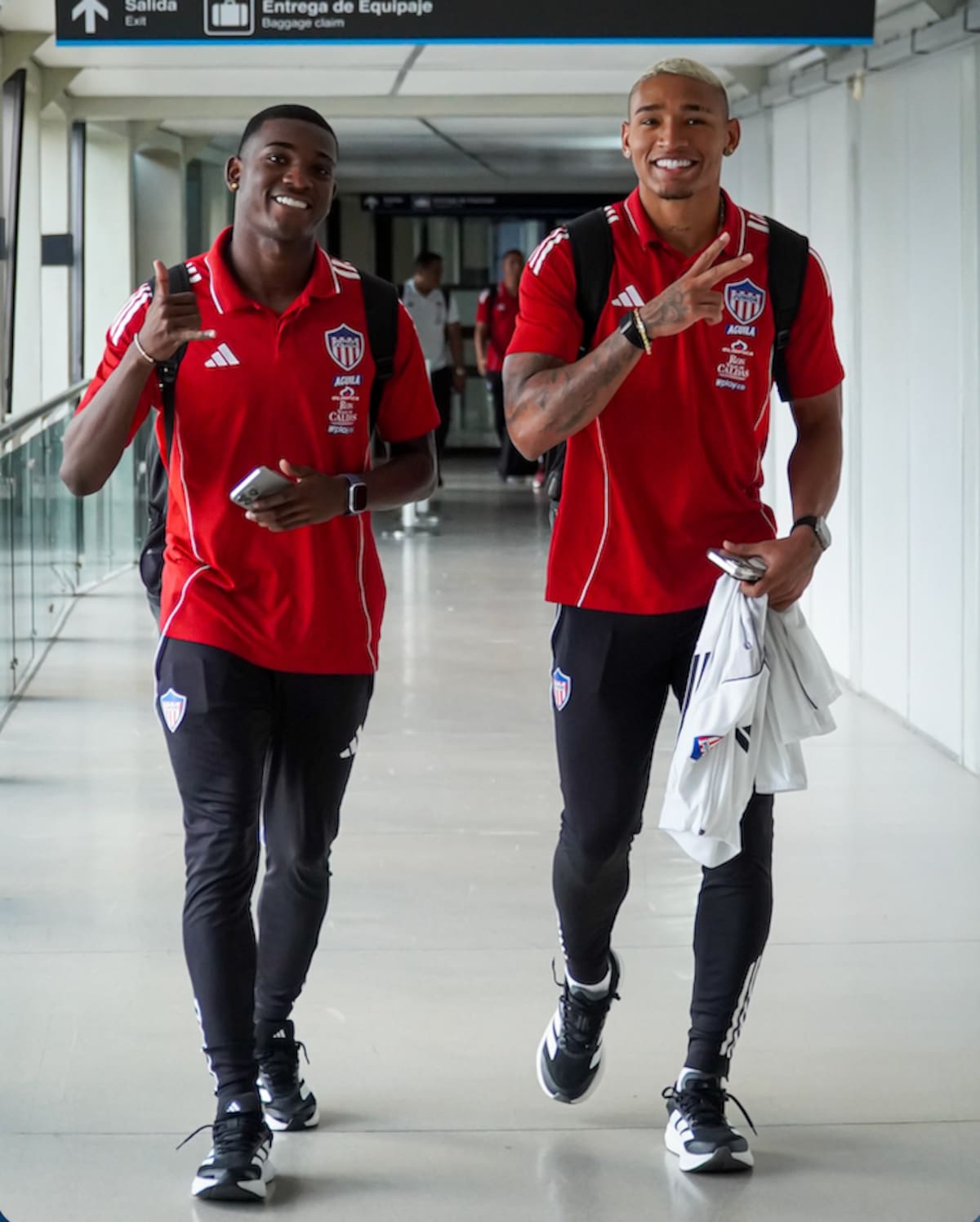 Joel Canchimbo y Jermein Peña, fueron convocados por Junior de Barranquilla para el partido ante Nacional por la fecha tres del Grupo A de la semifinal del Torneo Finalización de la Liga BetPlay Dimayor.//Cortesía @JuniorClubSA.