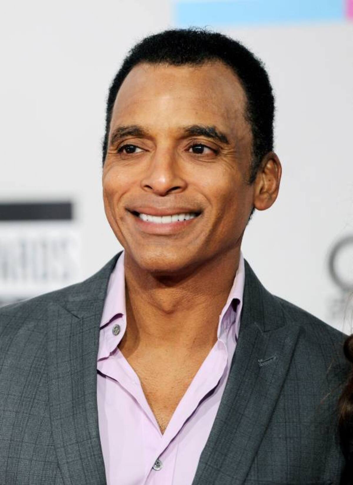 Jon Secada AP