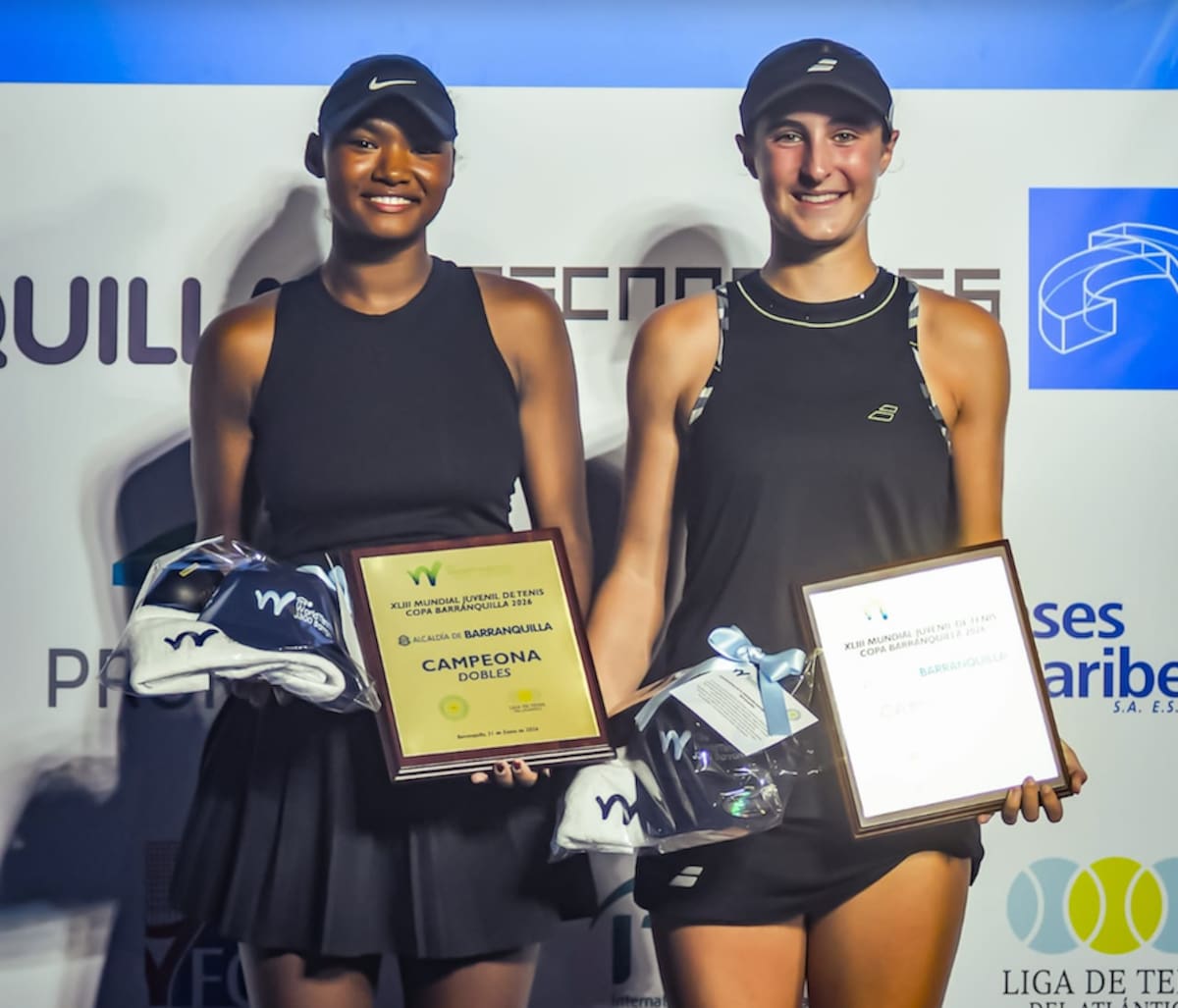Las estadounidenses Jordyn Hazelitt y Welles Newman se coronaron campeonas en dobles del Mundial Juvenil de Tenis J300 Copa Barranquilla 2026, con título para la segunda.//Cortesía Mundial Juvenil de Tenis.