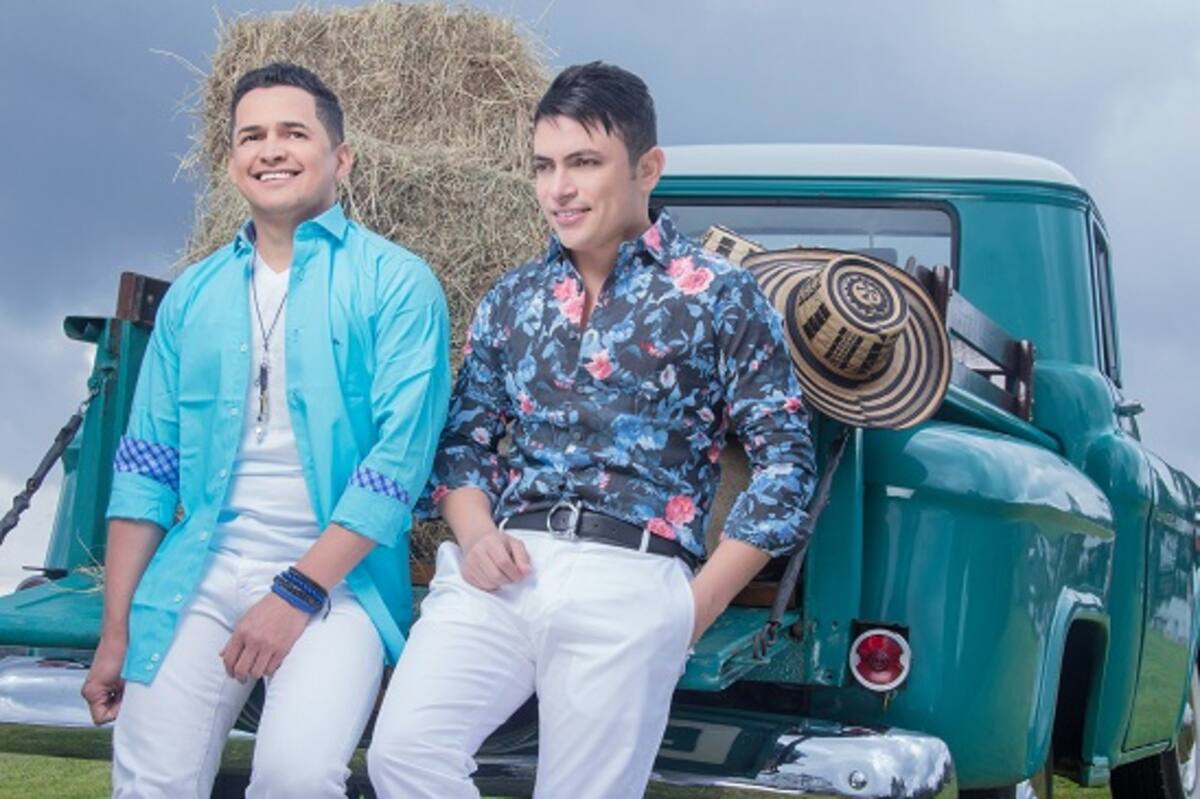 Jorge Celedón y su acordeonero Gustavo García.