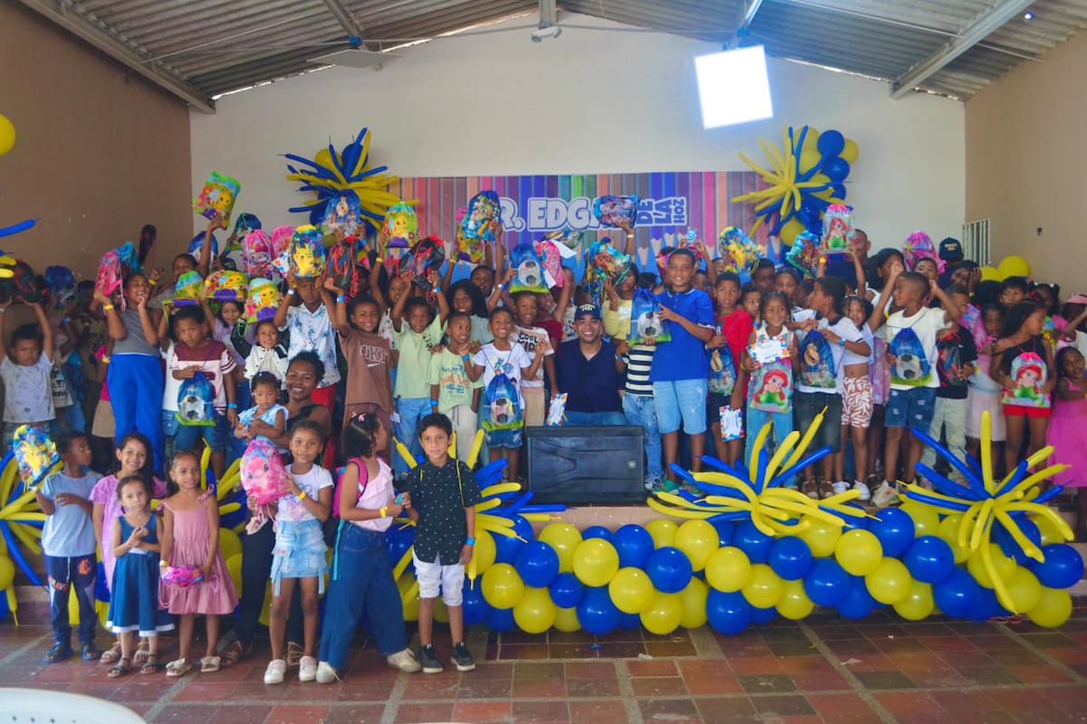 Así fue la entrega de kits escolares para 180 niños y niñas de Lomita Arena