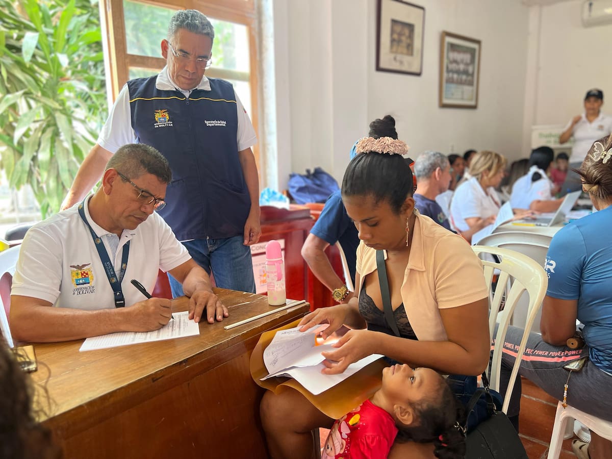 La Secretaría de Salud de Bolívar atiende a más de 2.300 personas en jornadas ciudadanas de salud. // Foto: cortesía