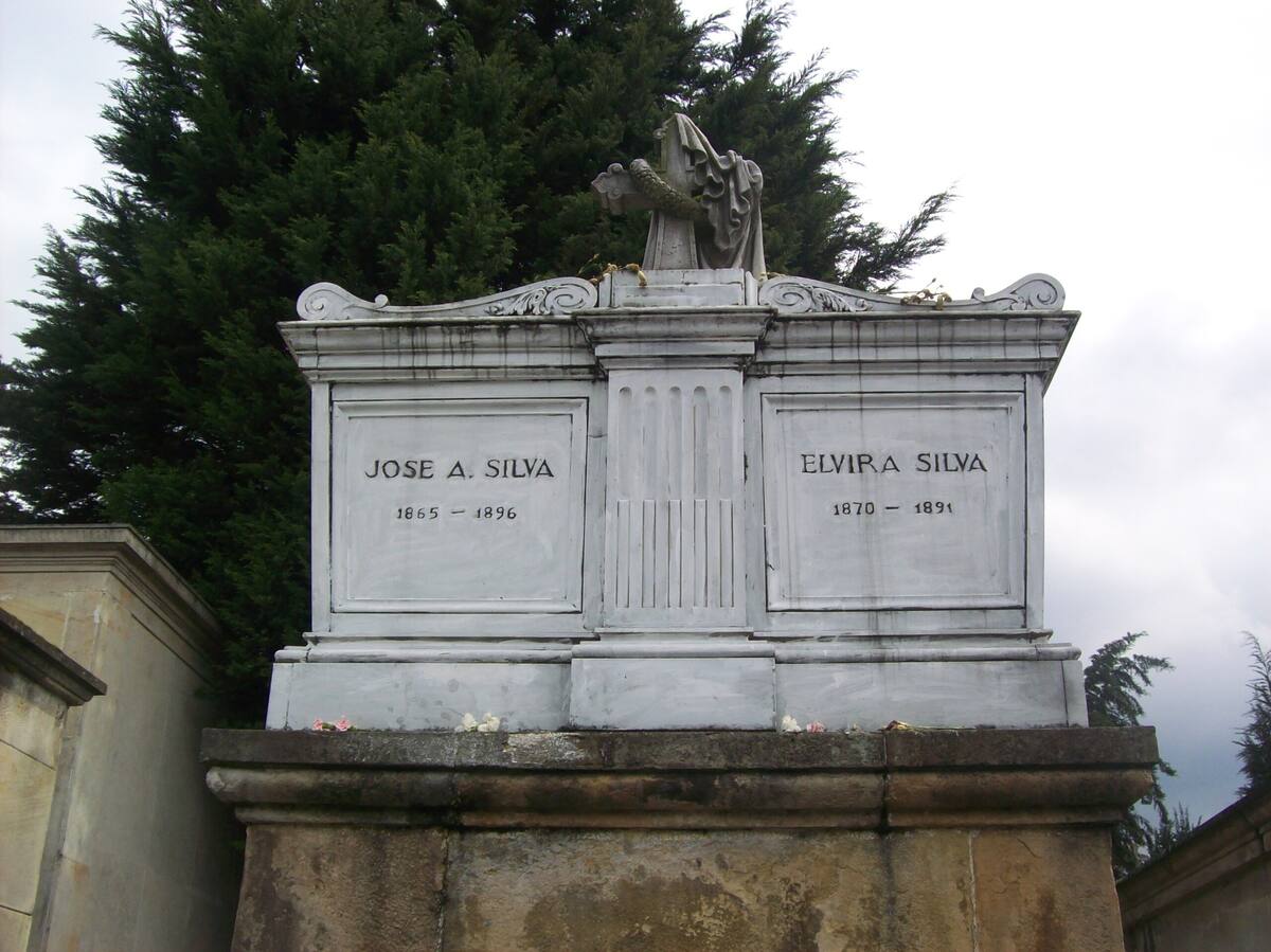Tumba de José Asunción Silva y de su hermana Elvira Silva. //Cortesía.