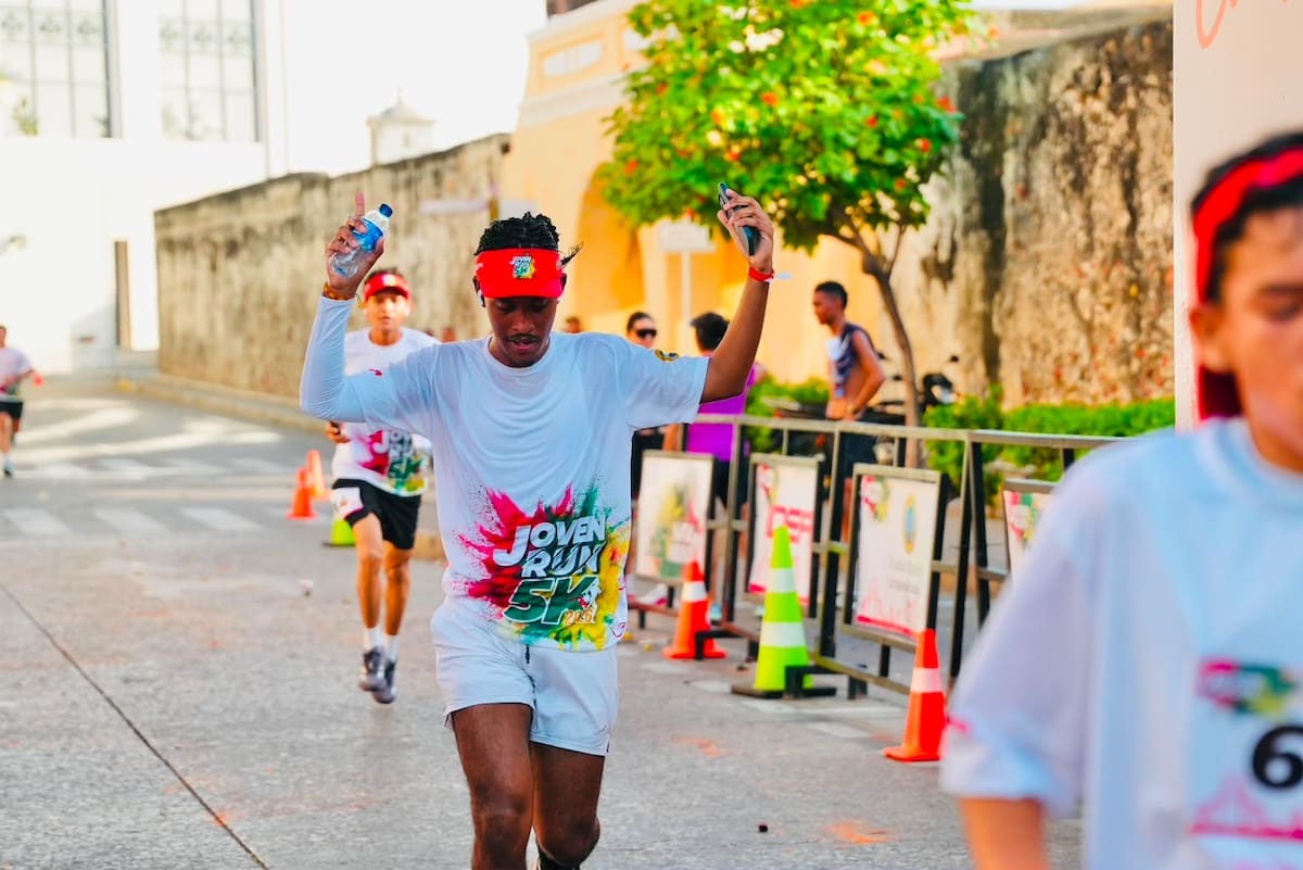 La Secretaría de Desarrollo Social, en compañía del Instituto Distrital de Recreación y Deporte (IDER) realizaron el evento JovenRun 5k. // Foto: Cortesía - Alcaldía de Cartagena.