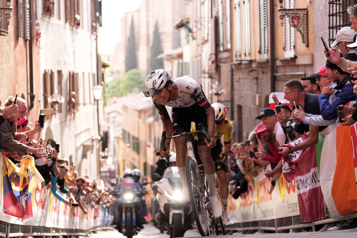 Giro de Italia: Juan Ayuso, otro de los favoritos, abandonó la carrera