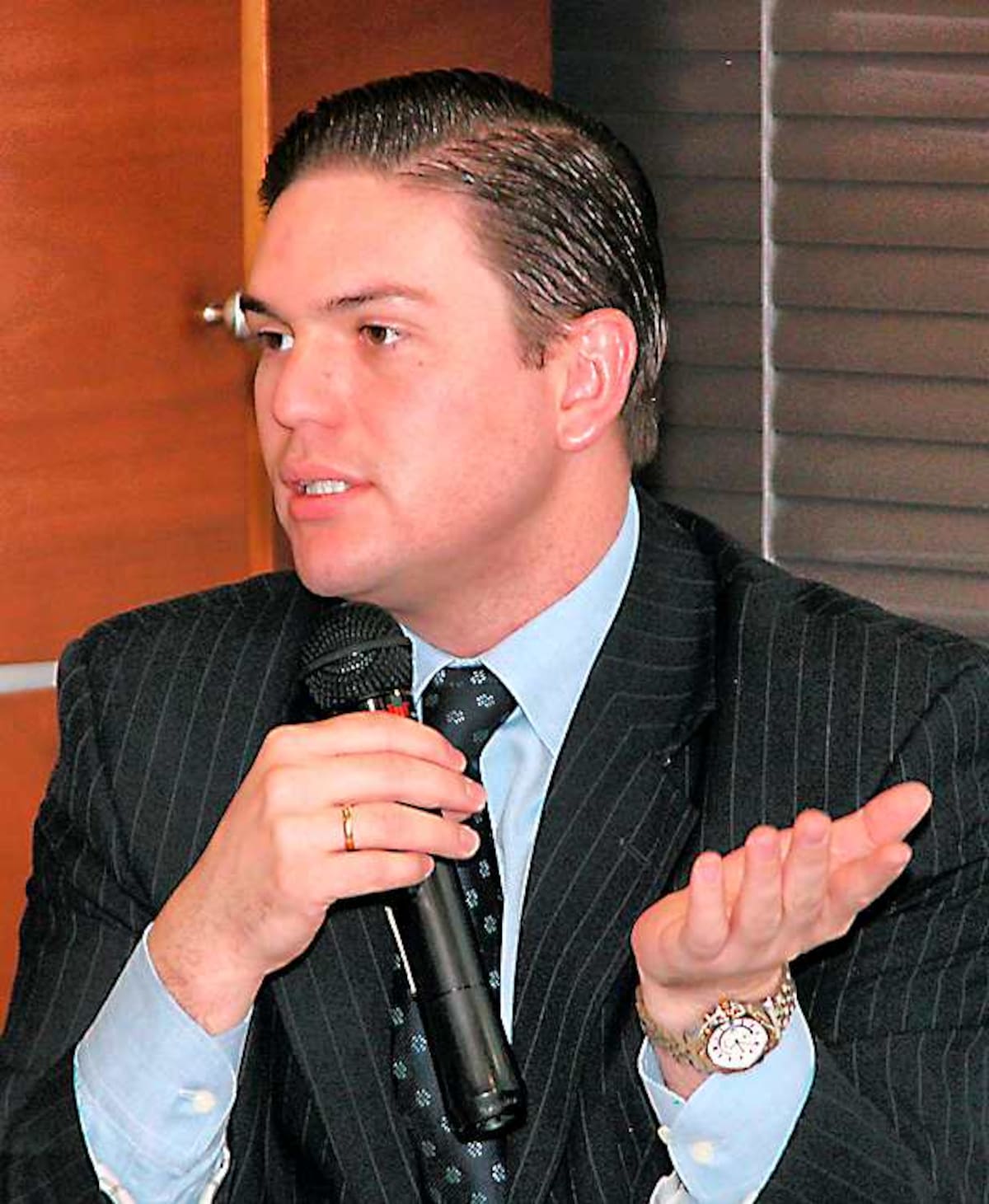 El ministro de Defensa, Juan Carlos Pinzón, había confirmado la suspensión de las operaciones militares en Fortul, Arauca, para no entorpecer la liberación y pensando en el bienestar de la niña. Sin embargo se reanudaron debido a que no se dio dicha liberación. COLPRENSA