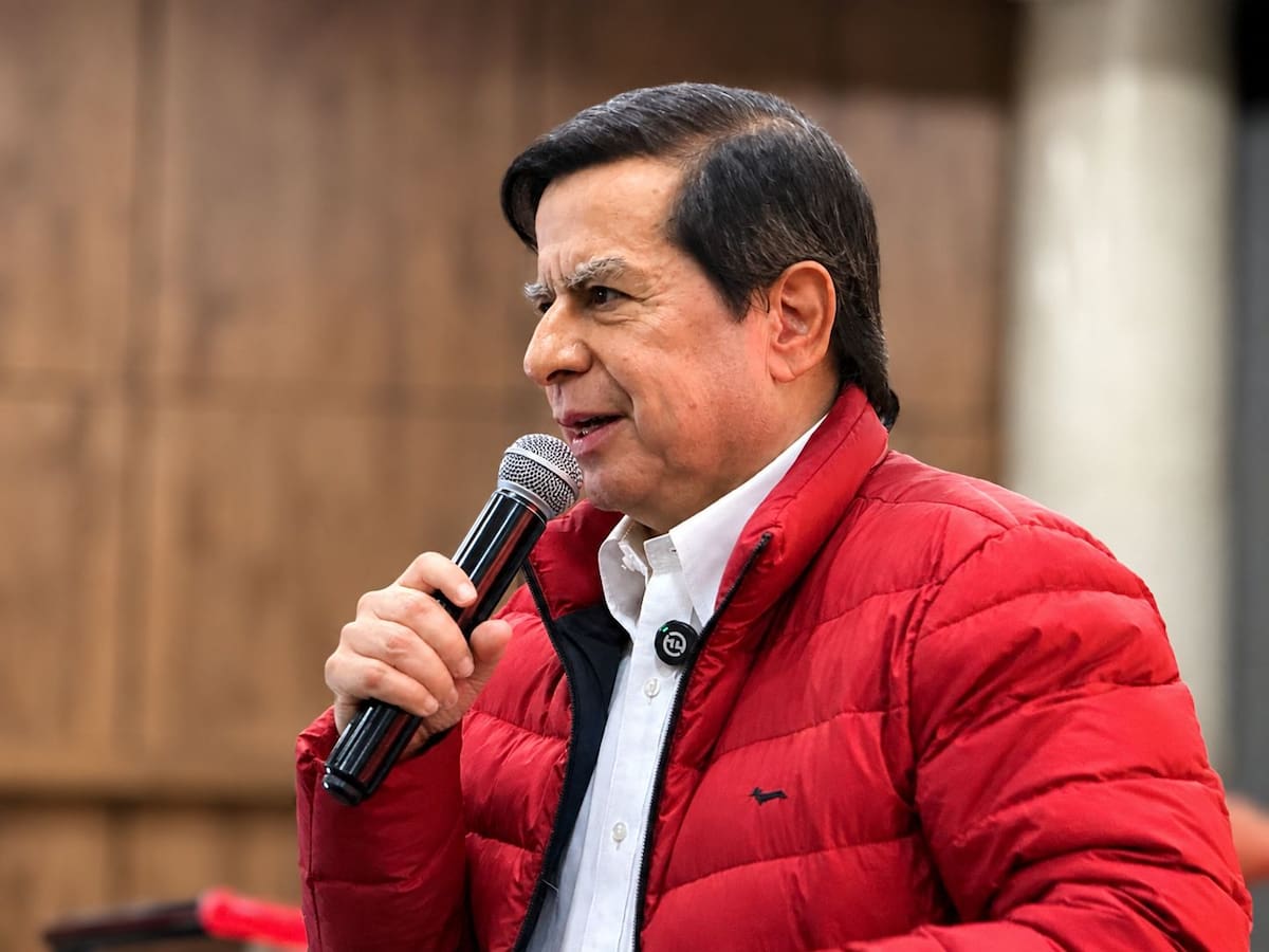 Juan Fernando Cristo, principal operador político de Iván Cepeda, candidato presidencial que se enfrentó con Abelardo de la Espriella. // Foto: Colprensa-campaña En Marcha