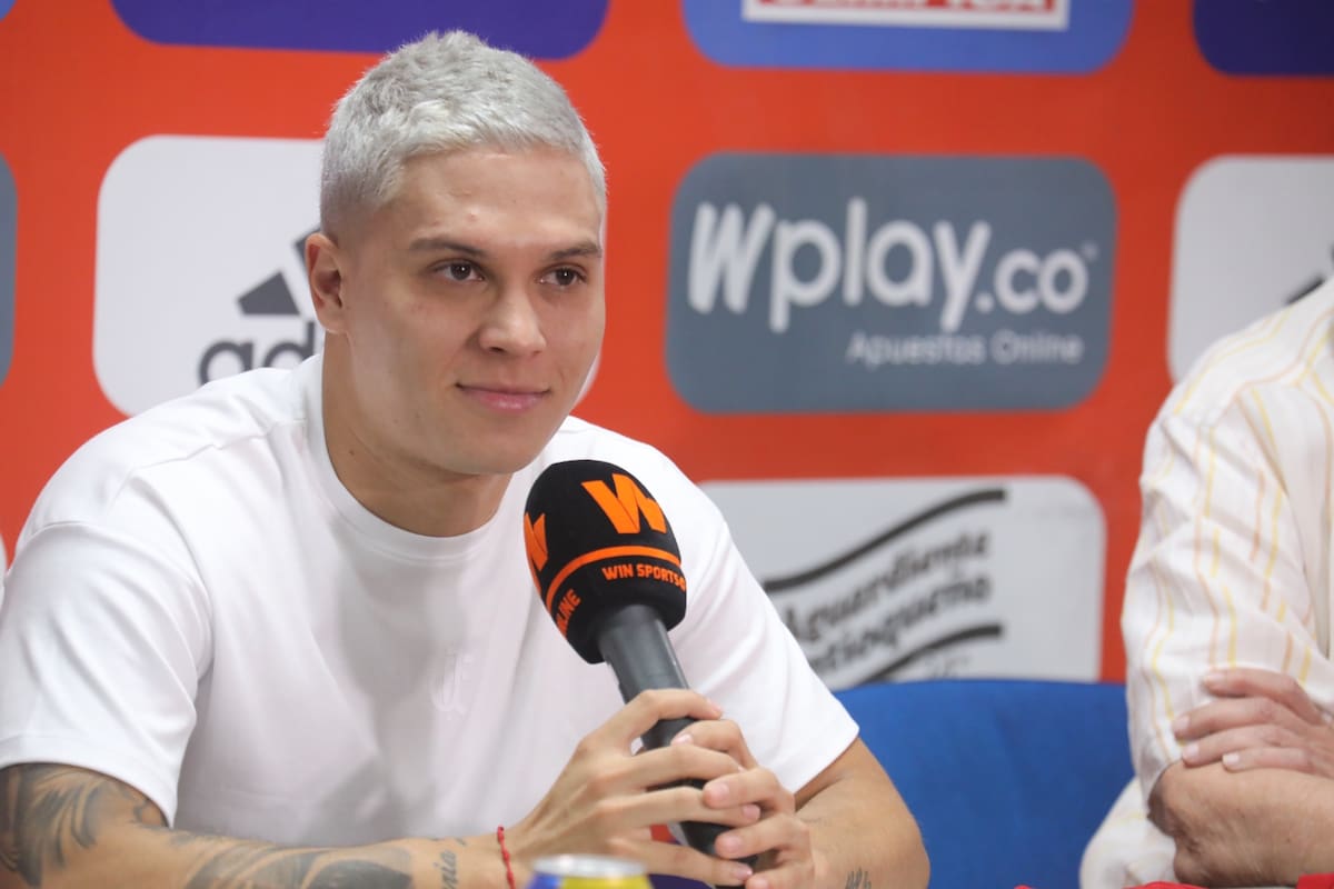 Quintero rompe el silencio: desmiente a periodistas y revela cuándo vuelve a jugar