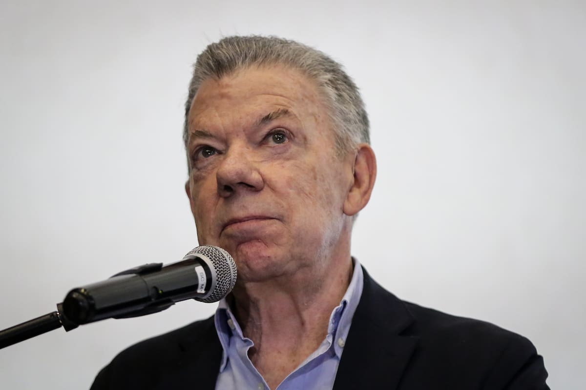 Juan Manuel Santos pide a Abelardo de la Espriella continuar con el acuerdo de paz