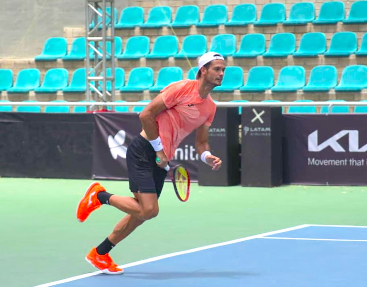 El argentino Juan Pablo Ficovich, siembra número uno del torneo derroto al brasileño Paulo Saraiva Dos Santos.//Cortesía.
